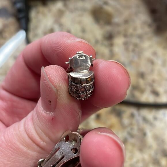 Vintage 925 rhinestone clip ons - Picture 6 of 9